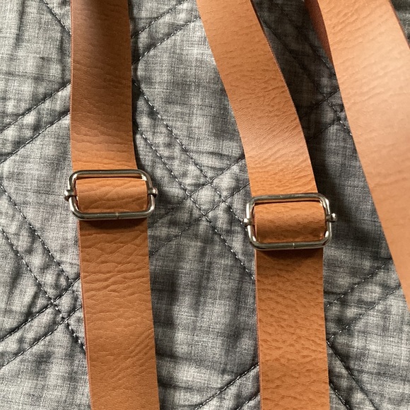 Faux Leather Suspenders - Light Brown - Picture 5 of 5